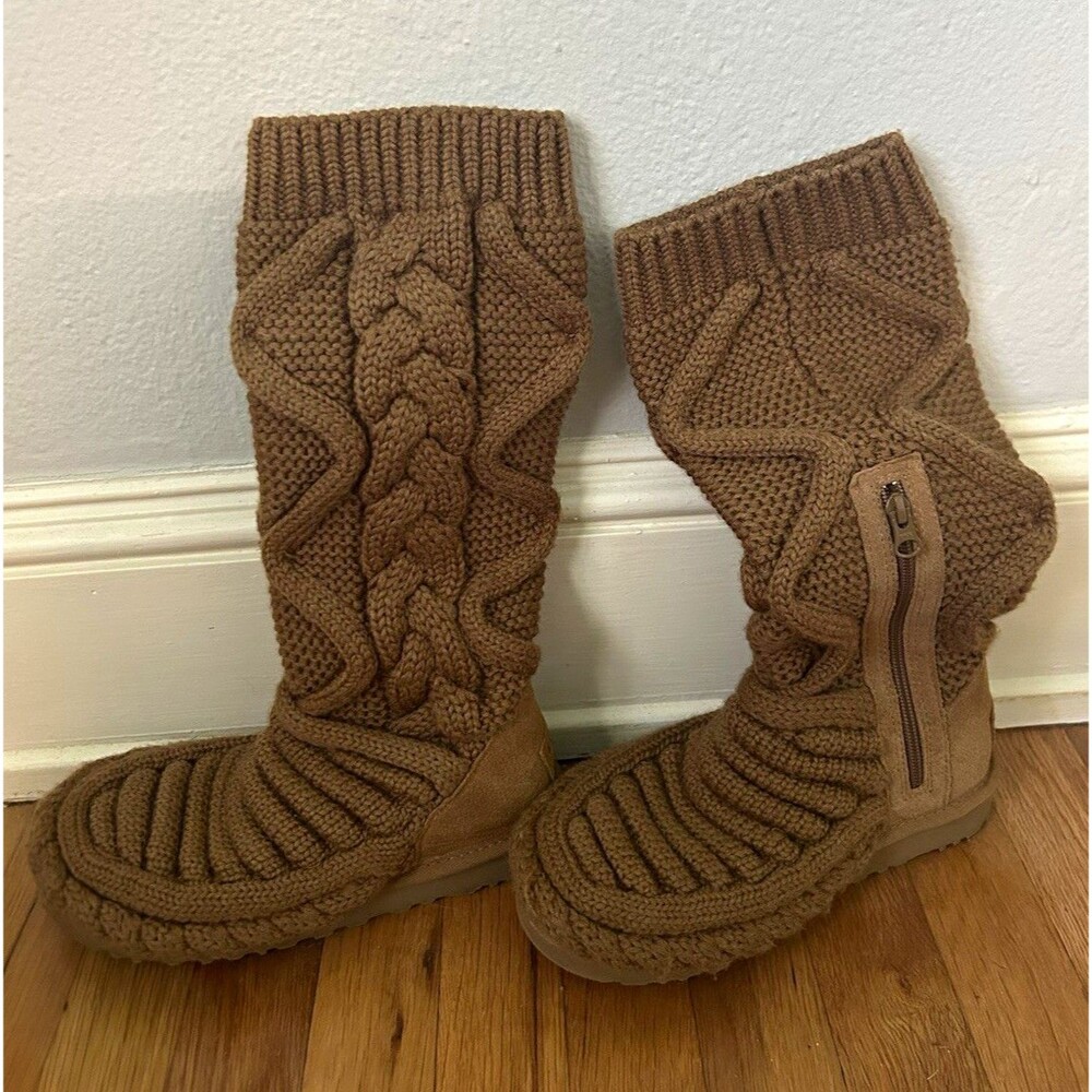 Ugg Classic Women’s Tall Chunky Knit Boot Size 6 Chestnut Brown Fall Winter